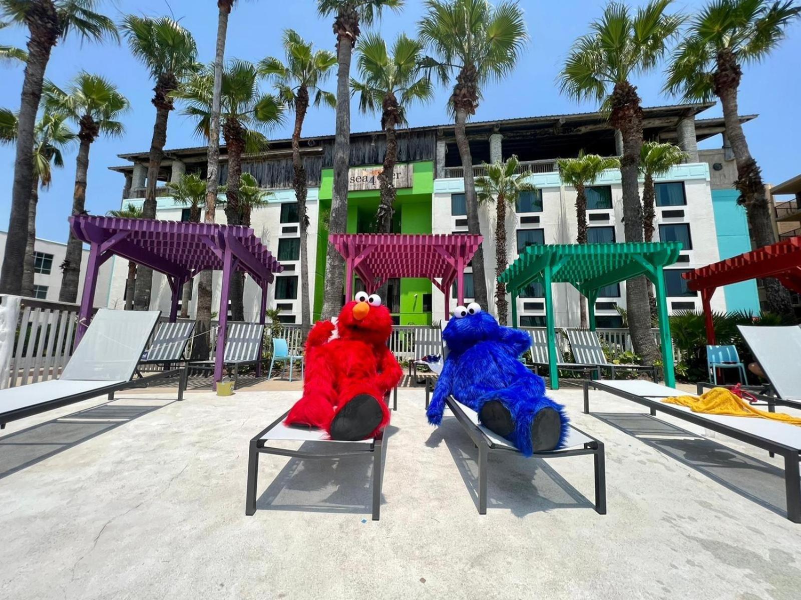 Holiday Inn Resort South Padre Island-Beach Front By Ihg Exterior photo