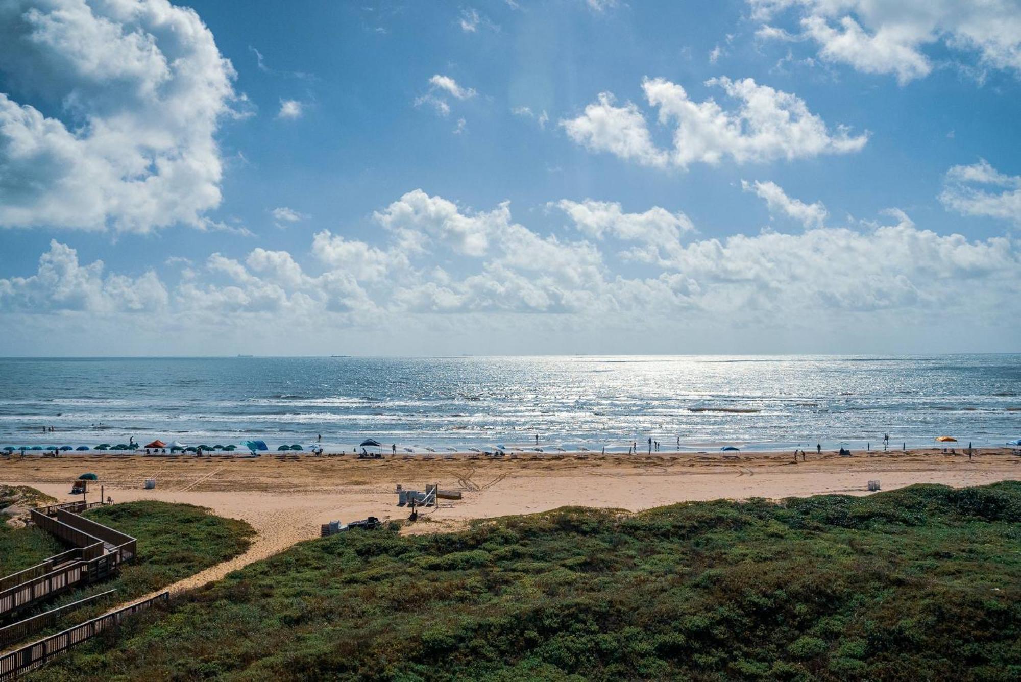 Holiday Inn Resort South Padre Island-Beach Front By Ihg Exterior photo