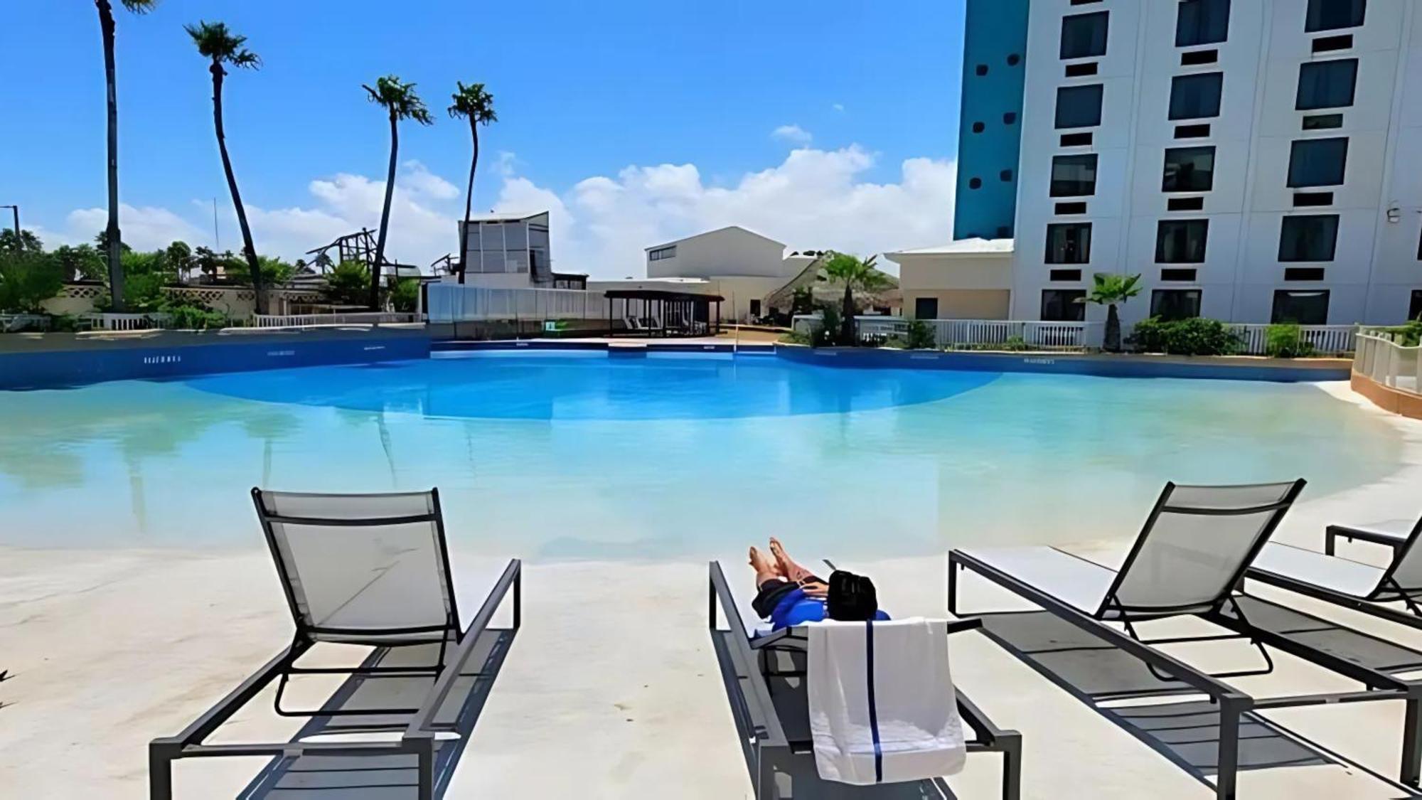 Holiday Inn Resort South Padre Island-Beach Front By Ihg Exterior photo